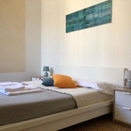 A Due Passi Da Giulietta-Casa Montecchi Верона Экстерьер фото